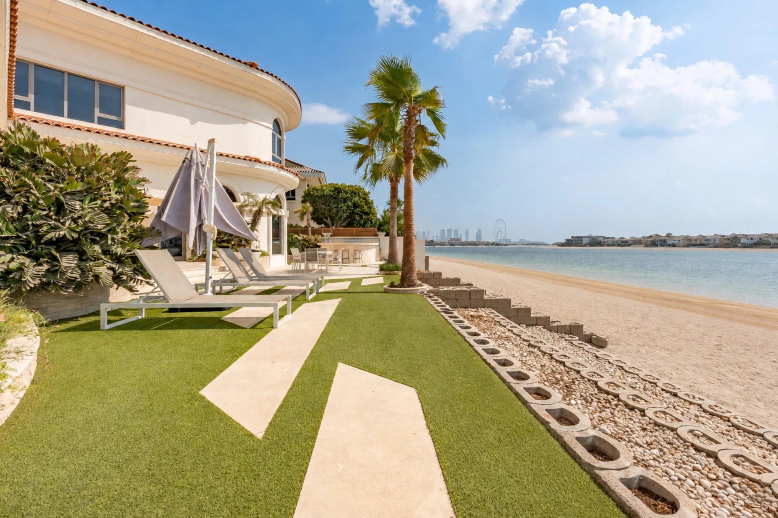 6br beachfront villa, frond p