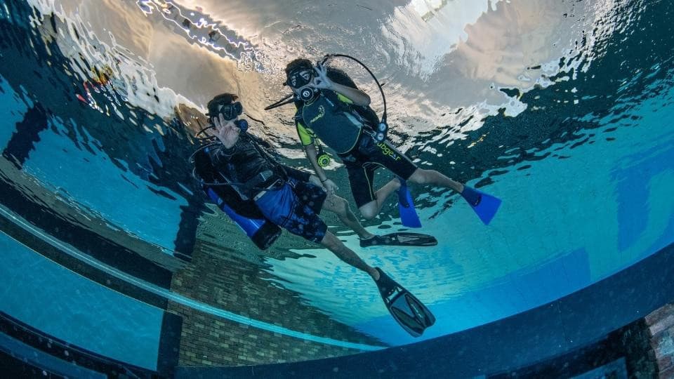 deep dive dubai