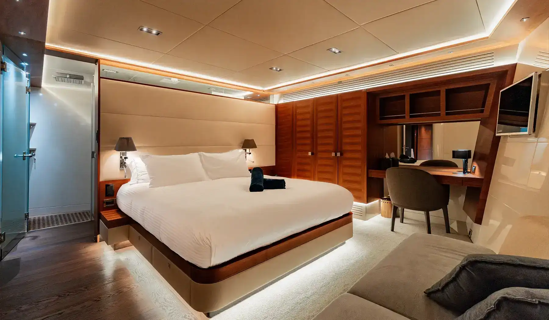 santorini 115ft yacht