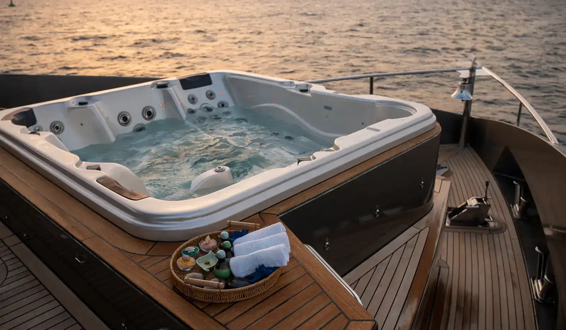 santorini 115ft yacht