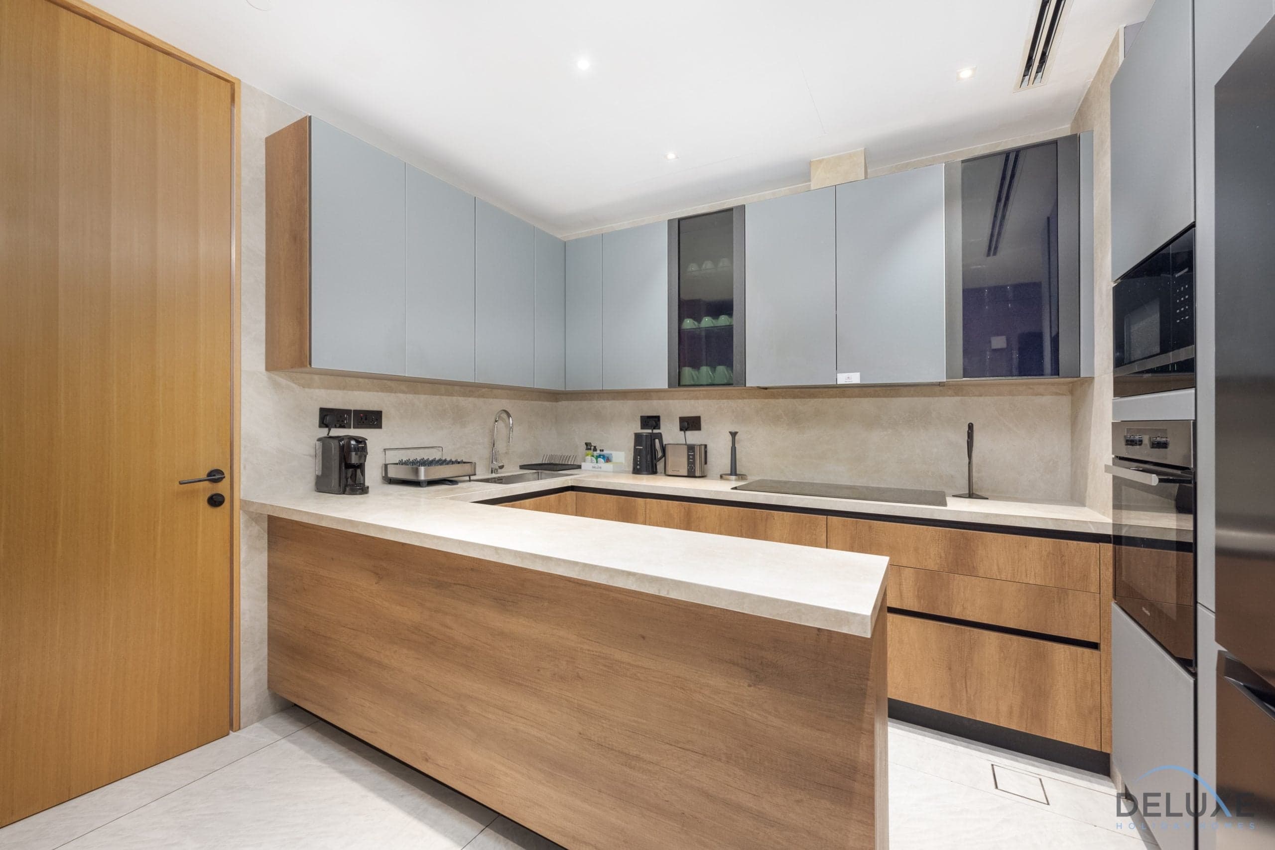 4BR residence + assistant’s room – jumeirah gate 1
