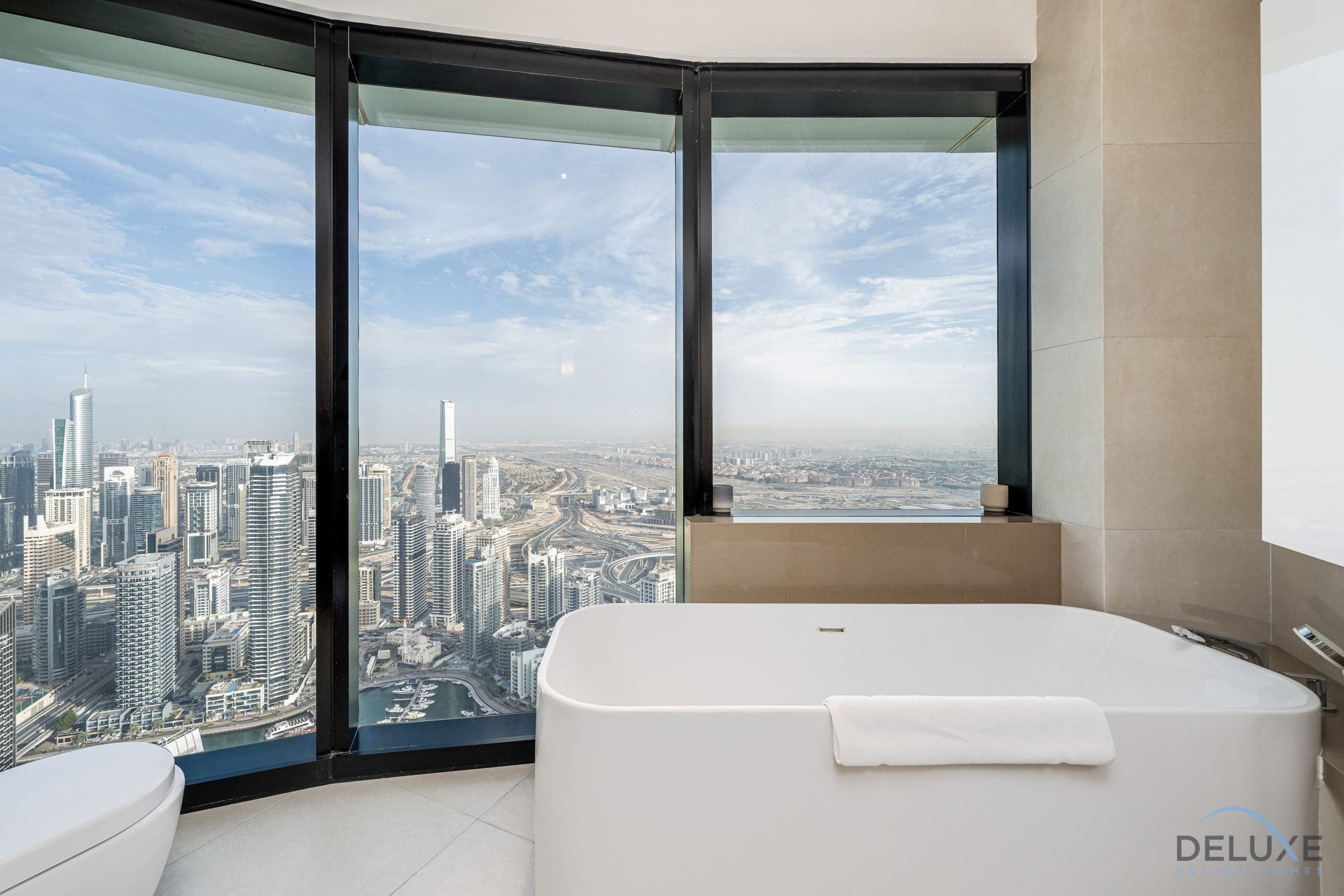 4BR residence + assistant’s room – jumeirah gate 1