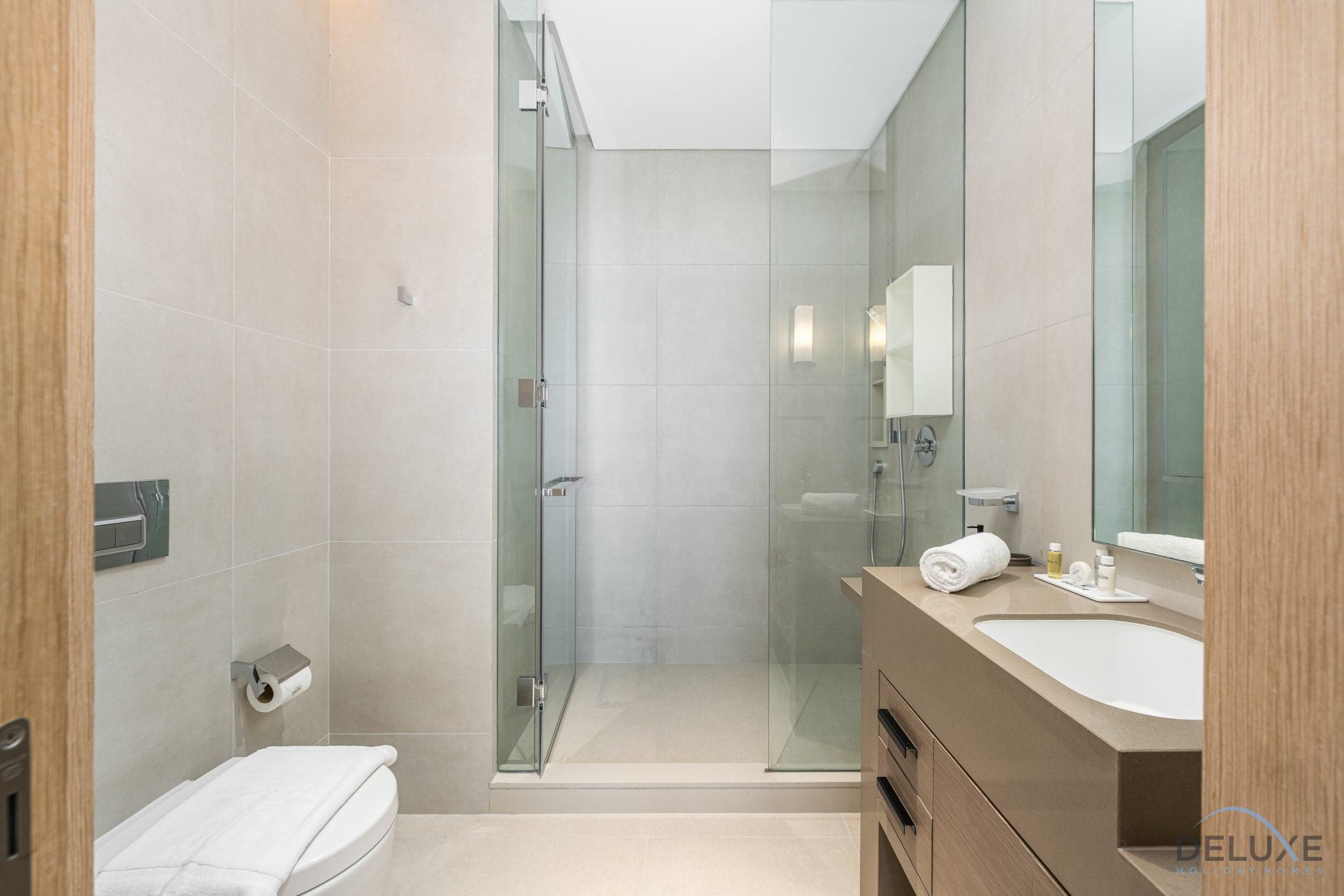 4BR residence + assistant’s room – jumeirah gate 1