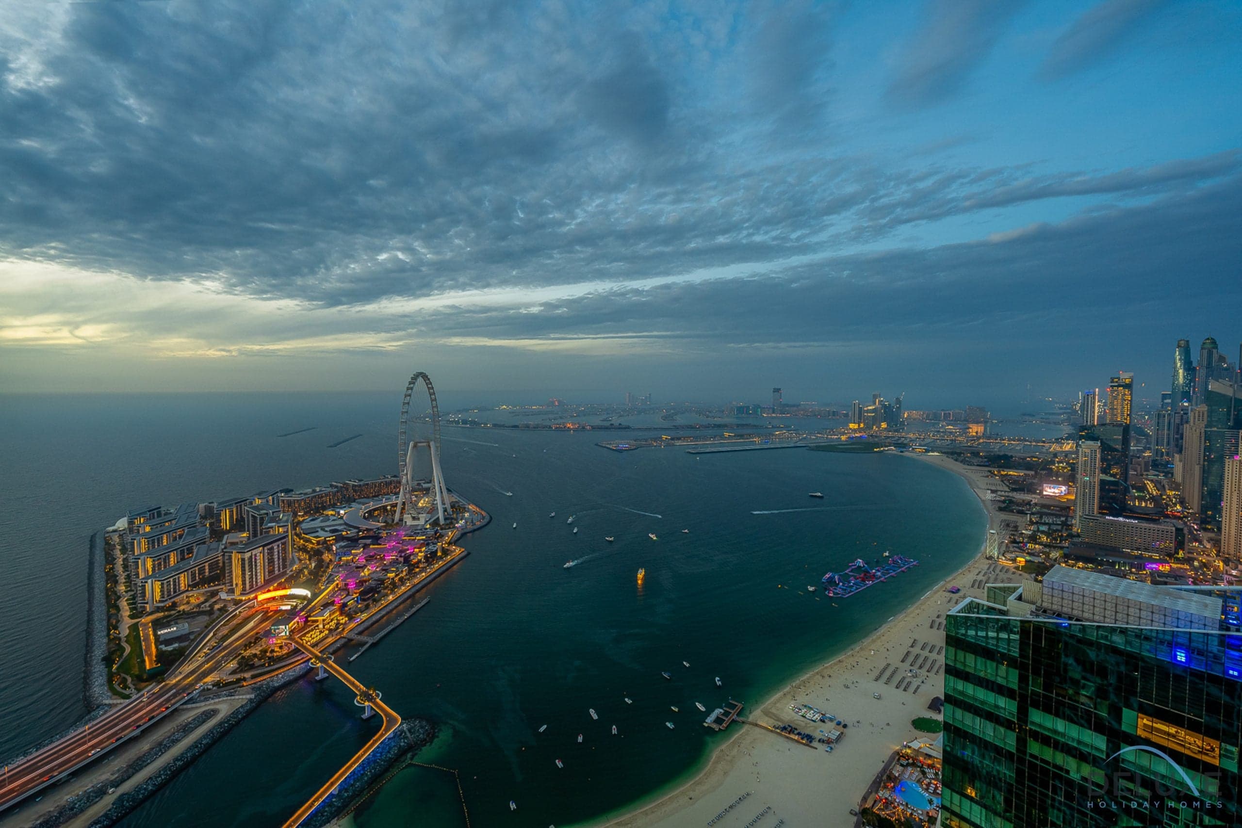 4BR residence + assistant’s room – jumeirah gate 1