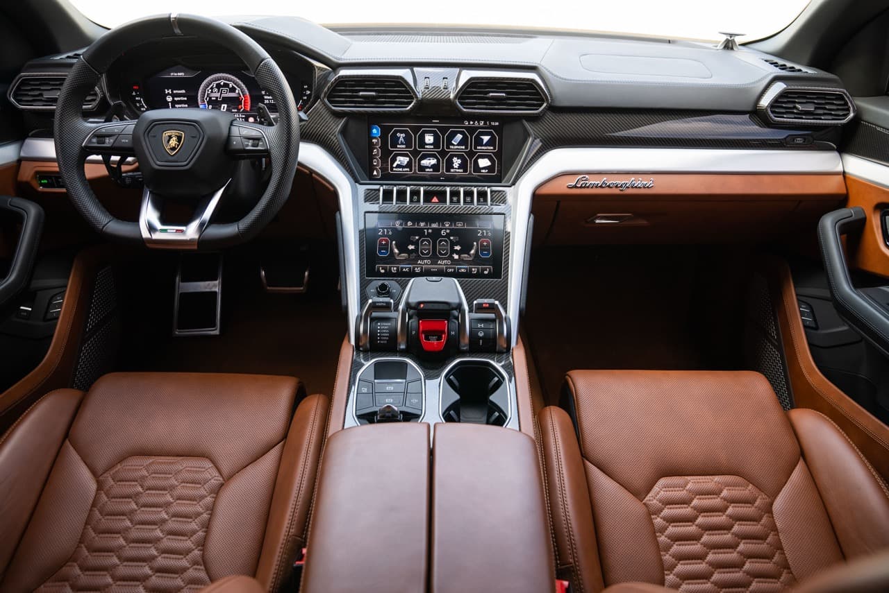 lamborghini urus