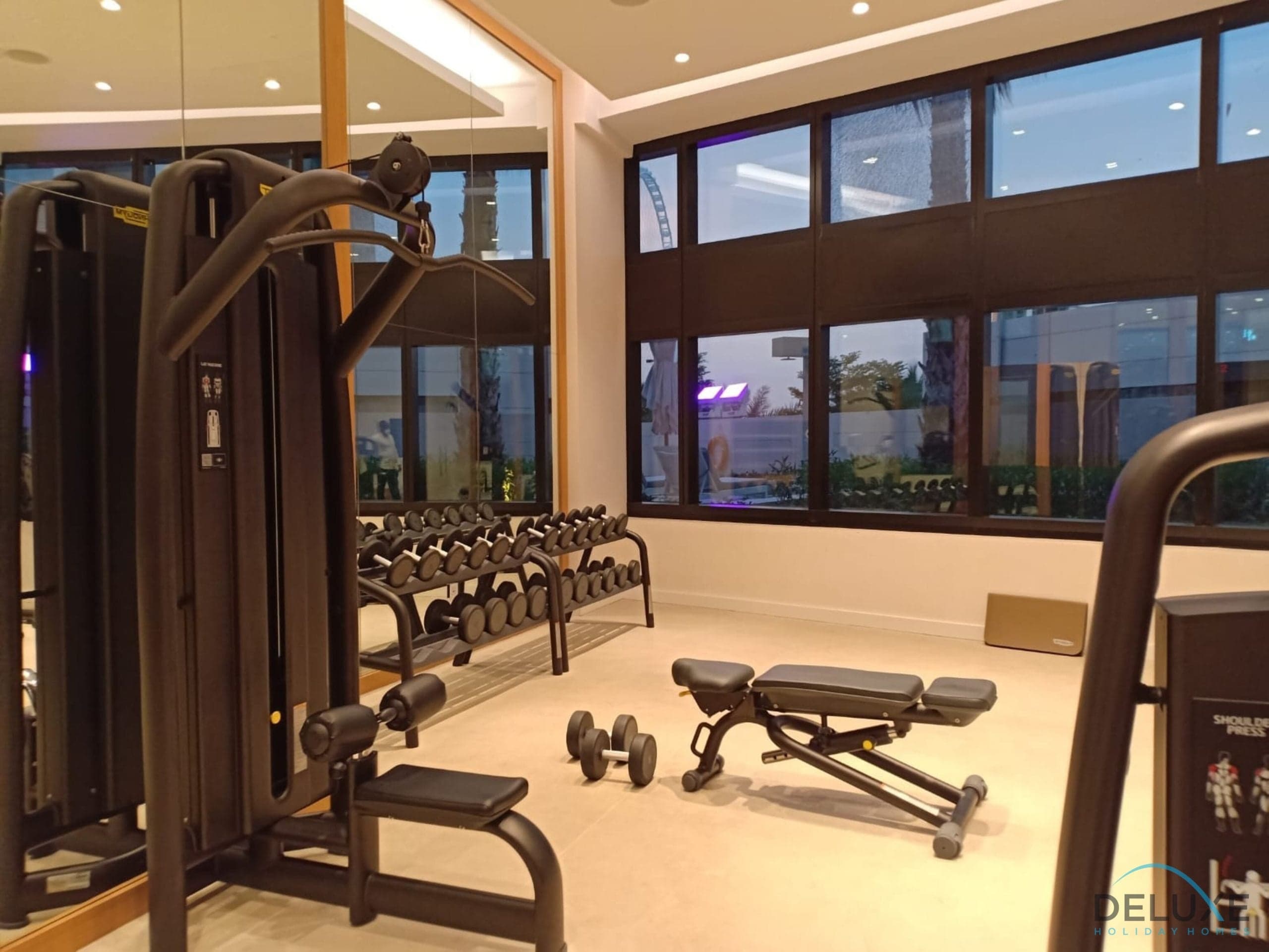 4BR residence + assistant’s room – jumeirah gate 1